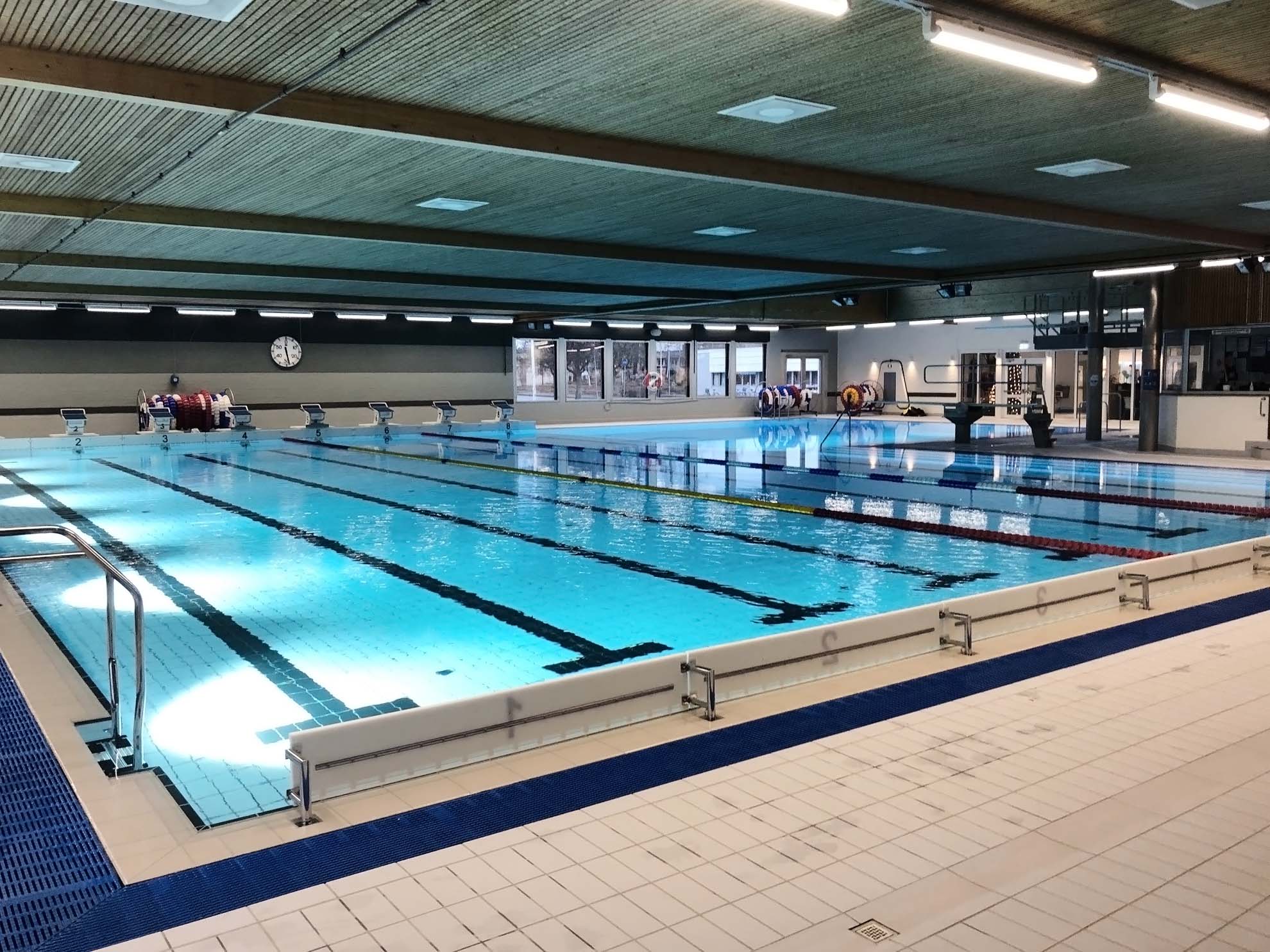 Plattsättning Plattsättare Badhus Simhall Pool Bassäng Spa Specialist