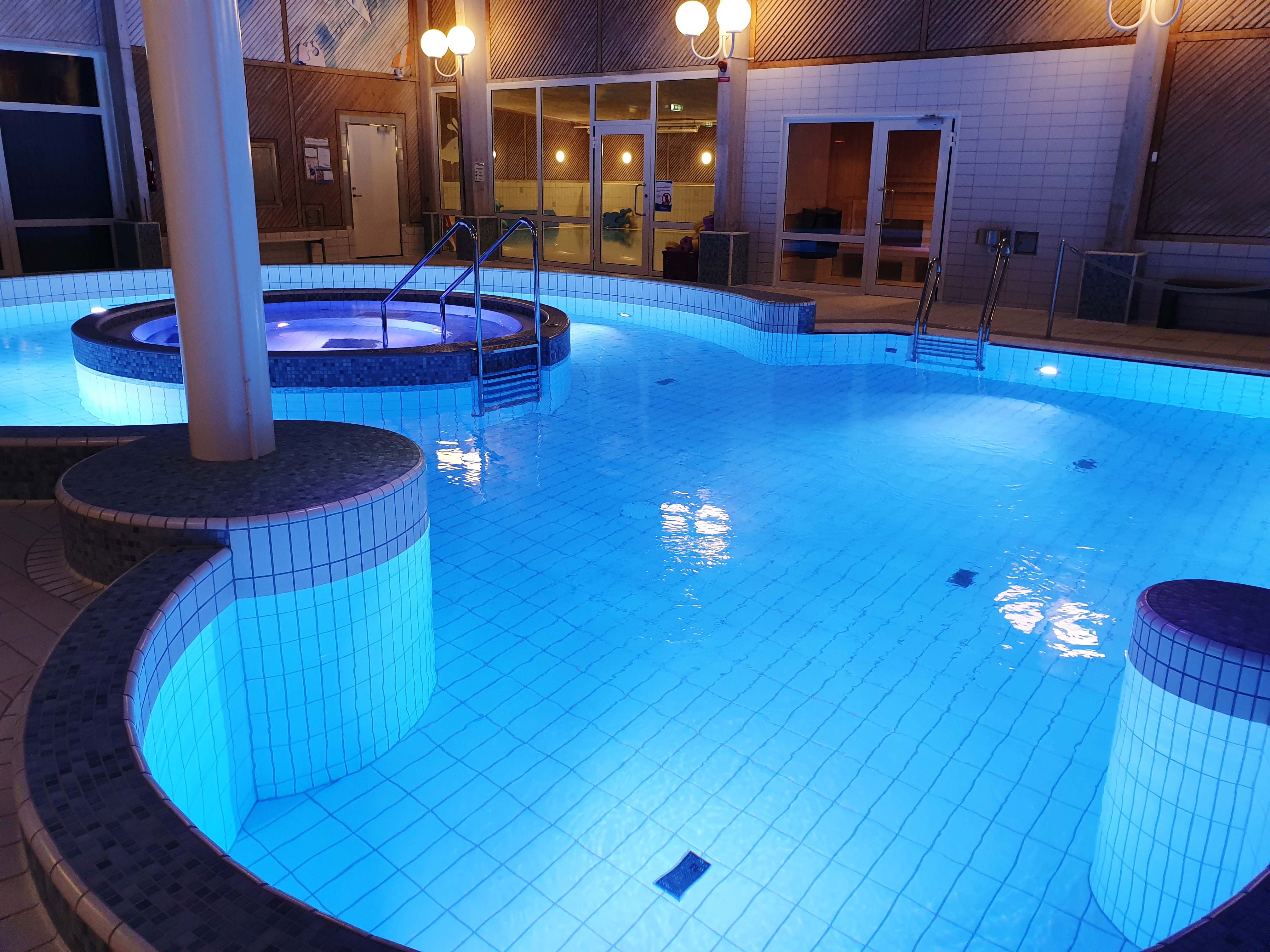 Plattsättning Plattsättare Badhus Simhall Pool Bassäng Spa Specialist
