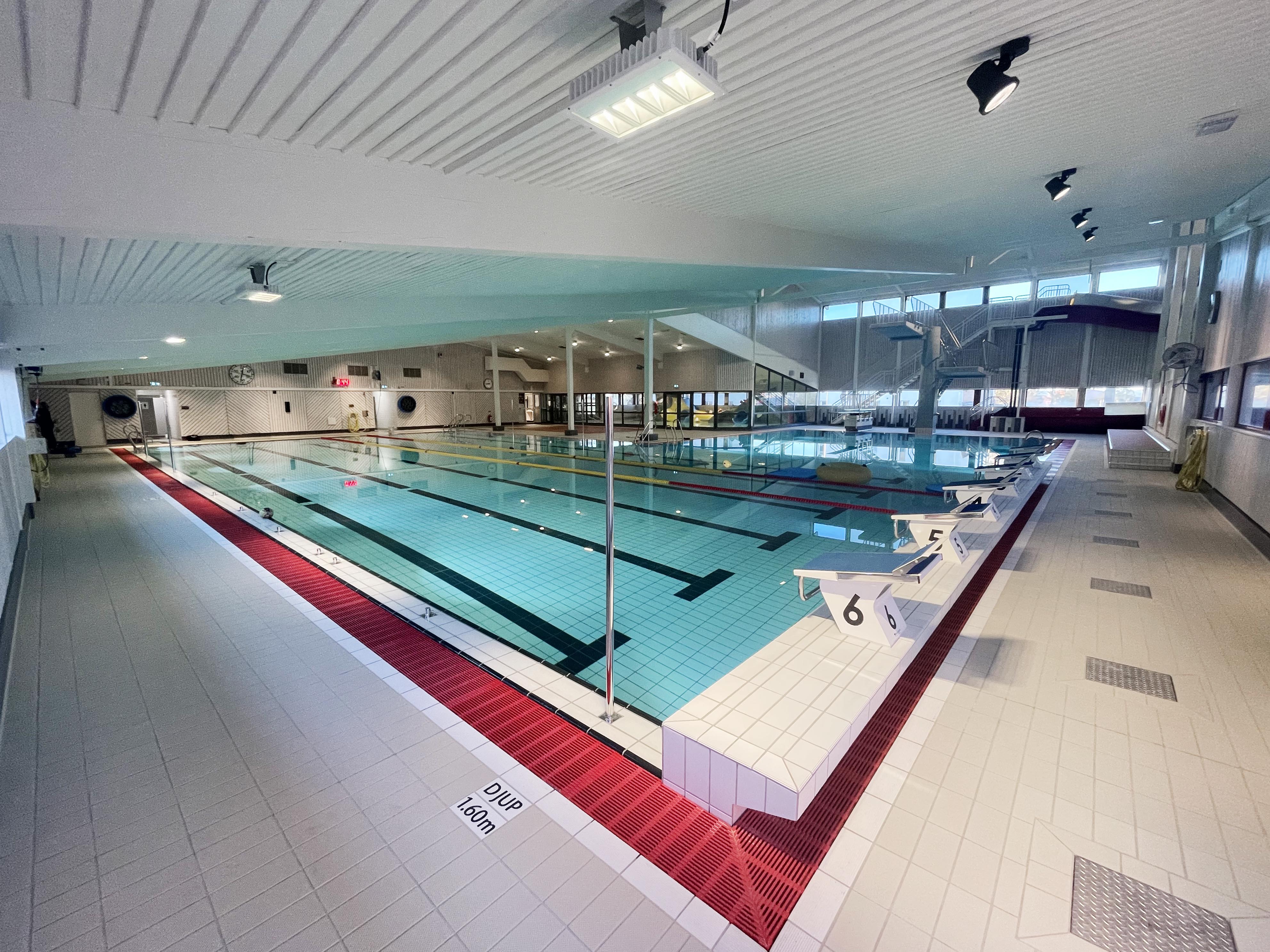 Plattsättning Plattsättare Badhus Simhall Pool Bassäng Spa Specialist