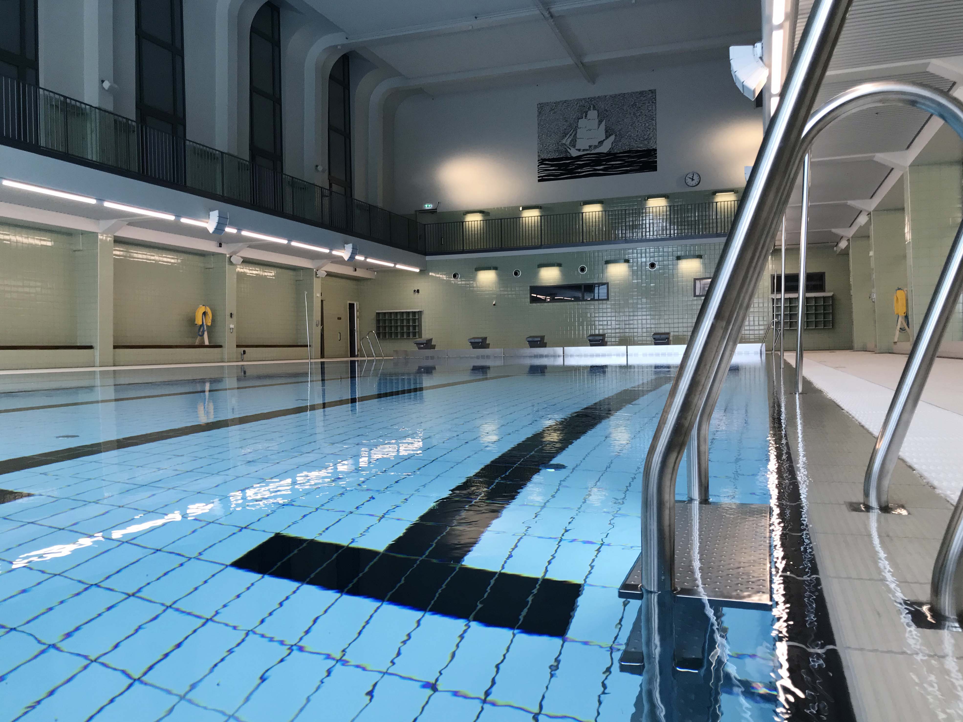Plattsättning Plattsättare Badhus Simhall Pool Bassäng Spa Specialist